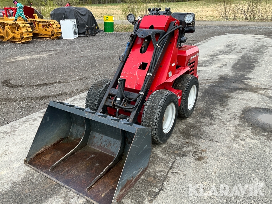 Kompaktlastare Agromatic 740