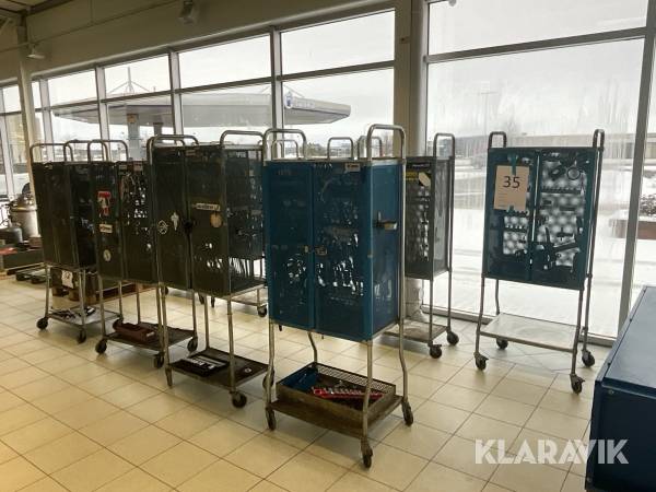 Verktygsvagnar med verktyg 9 st