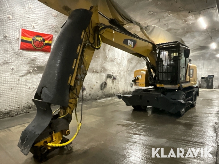 Grävmaskin CAT M318F knäckbom för skrotningsarbeten