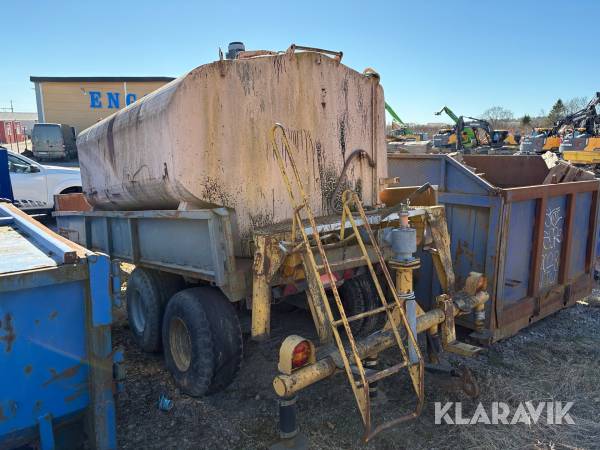 Vagn med vattentank