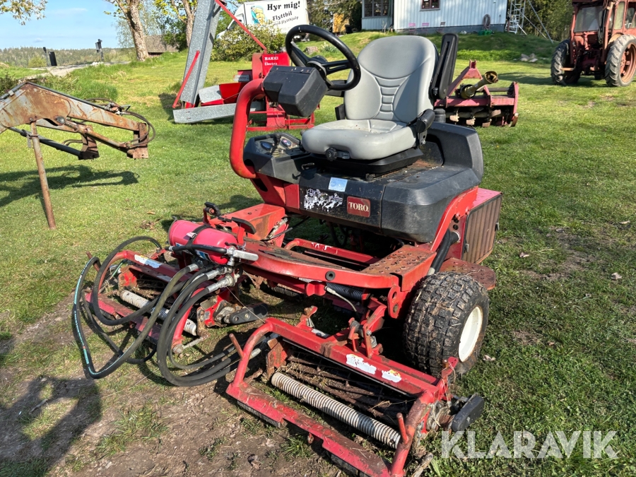 Gräsklippare Toro Greenmaster 3200-D