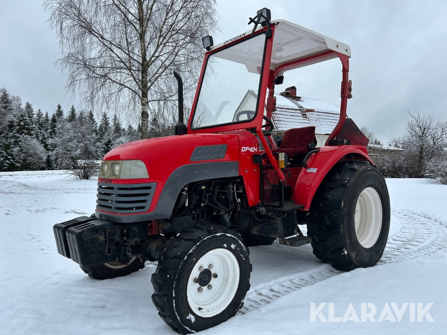 Traktor Impodan DF404
