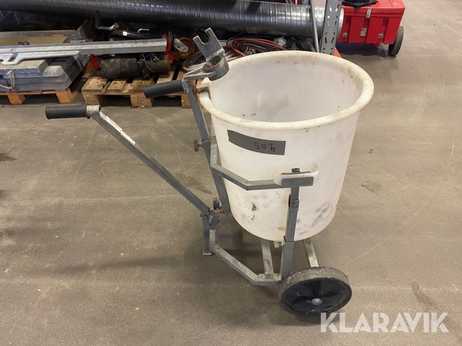 Blandningskärl med vagn Vänga-Åke:s M 9075