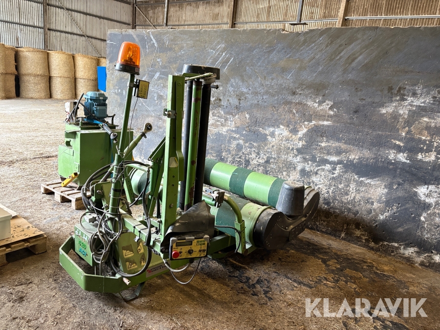 Inplastare med separat hydraulaggregat Elho Silomatic 420