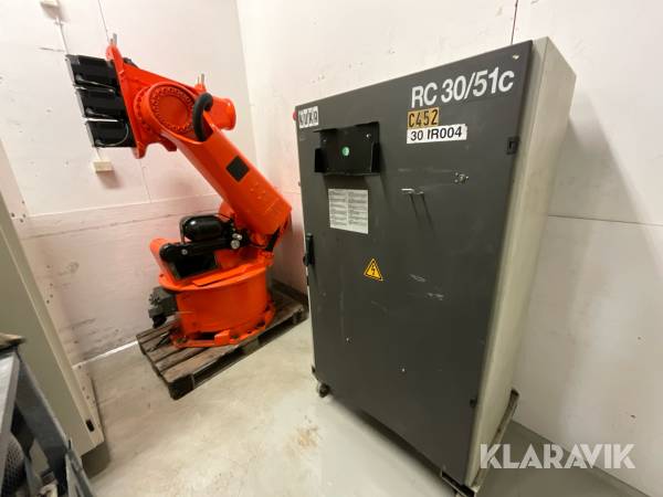 Industrirobot Kuka RC30/51C med styrskåp och huvud