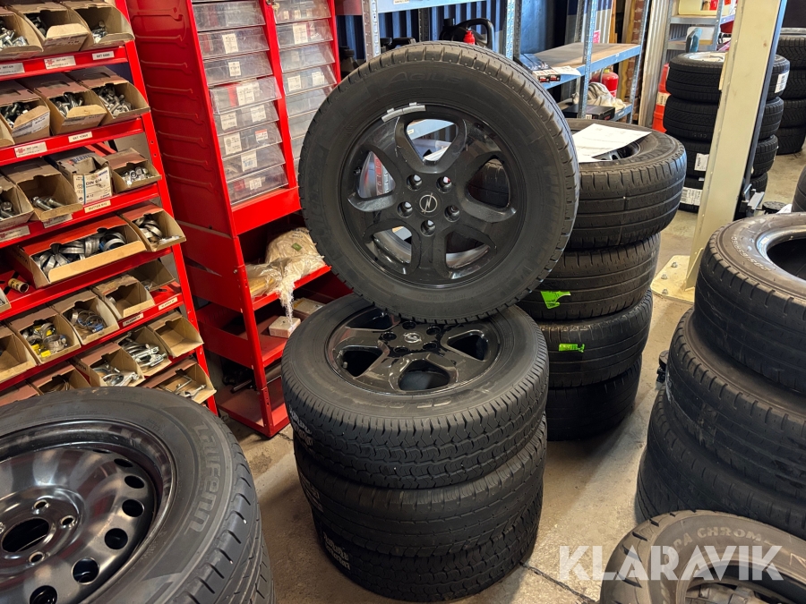 Sommarhjul Opel 215/65R16 4st