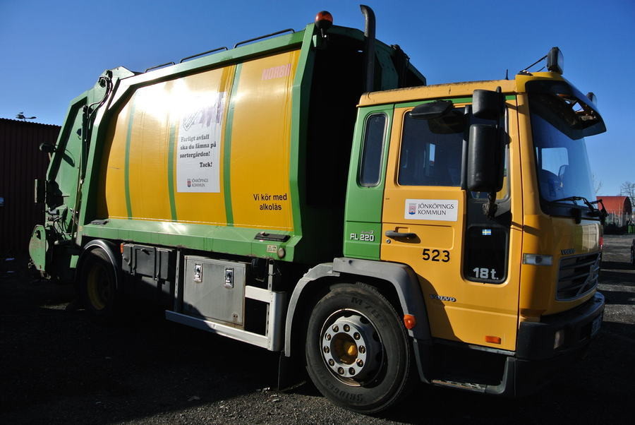 Renhållningsfordon enfacks baklastat