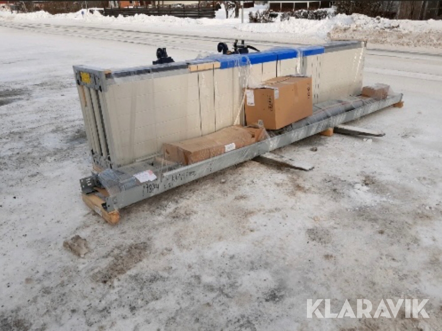 Takskjutport med motor Hörmann SPU F42 isolerad 3800x4260mm