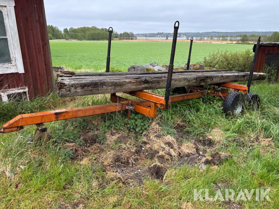 Timmerkärra med boogiehjul