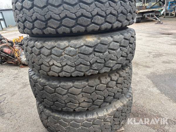 Lastmaskinsdäck 385/95R24 4st snödäck