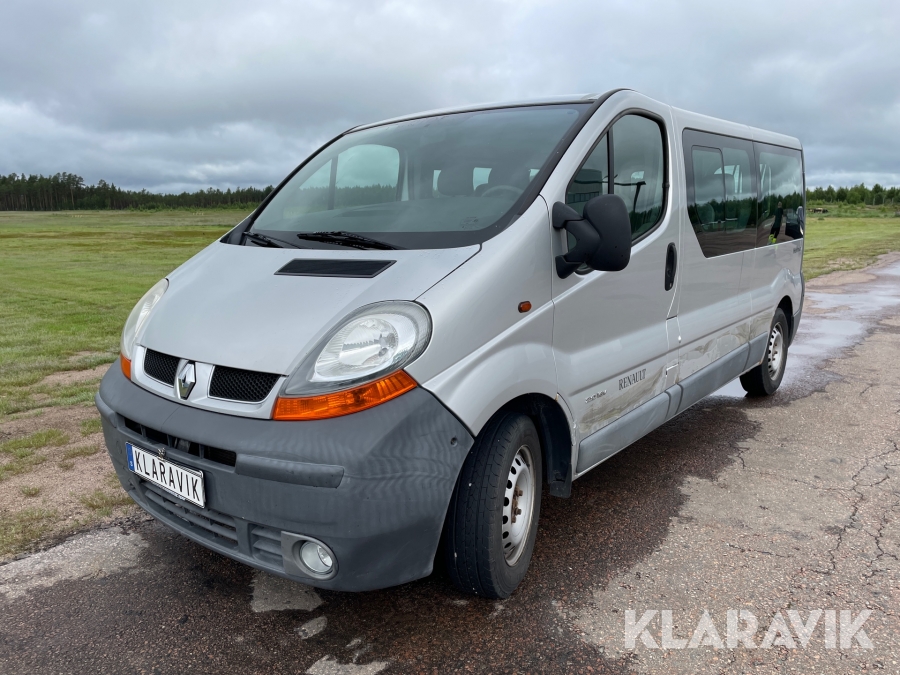 Minibuss Renault Trafic 2.0 16V