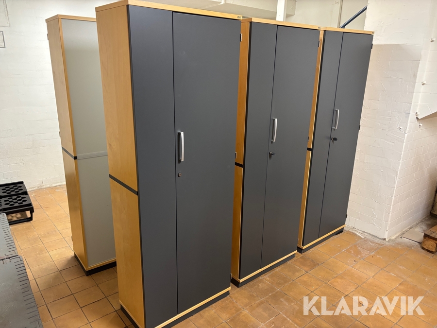 Garderob Kinnarps 3st