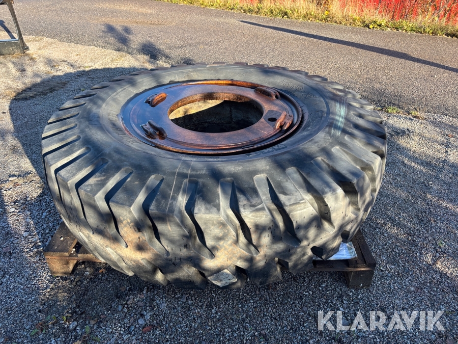 Entreprenaddäck 18.00-33