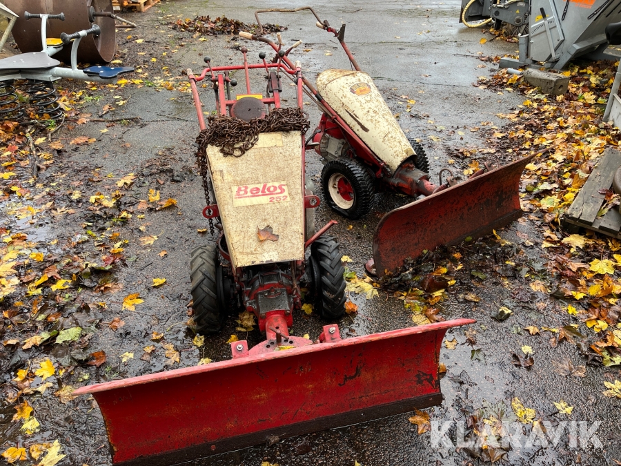 Tvåhjulstraktor 2 st Belos 252 / IL-222