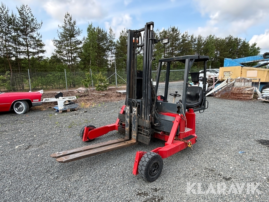 Påhängstruck Moffett M4 25,3