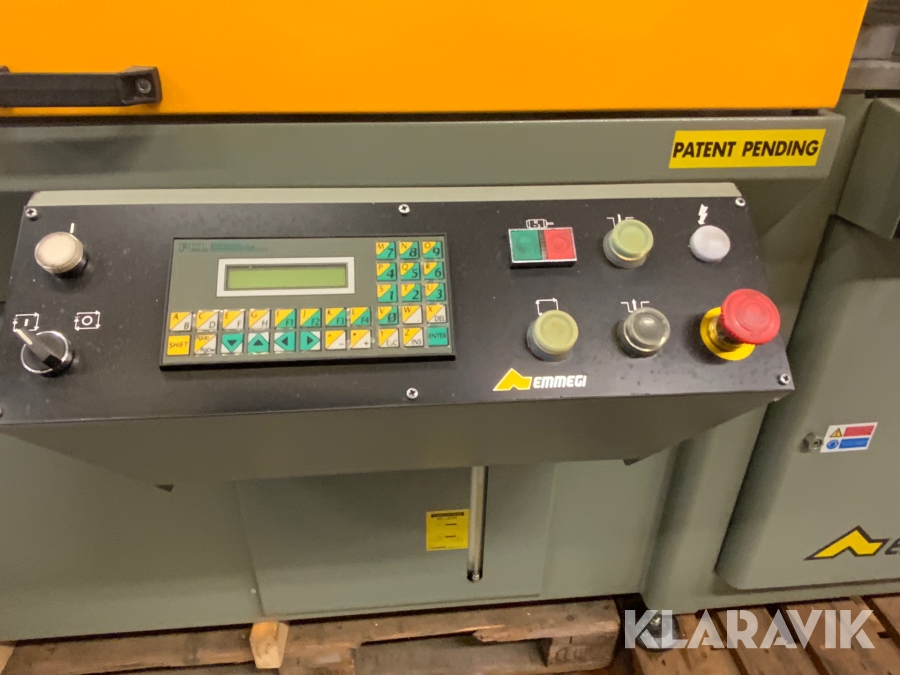 Automatkap Emmegi Automatica/ E 600 Pneumat för aluminium och metall