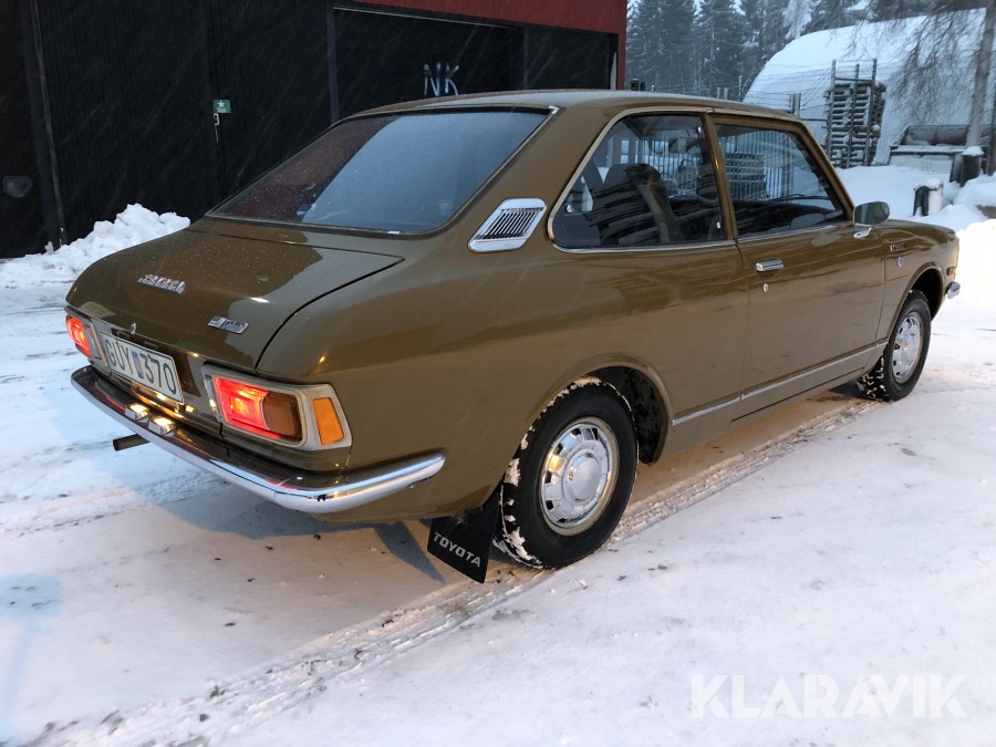 Veteranbil Toyota Corolla 1200 -74 nybesiktigad, utan rost 
