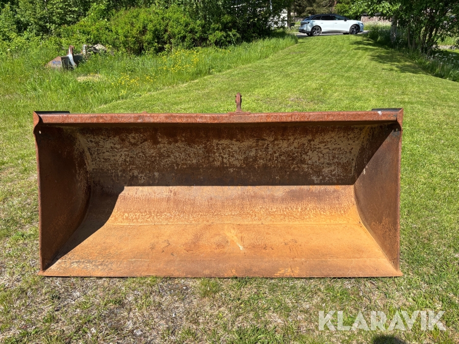 Skopa med Atlas 65 fäste