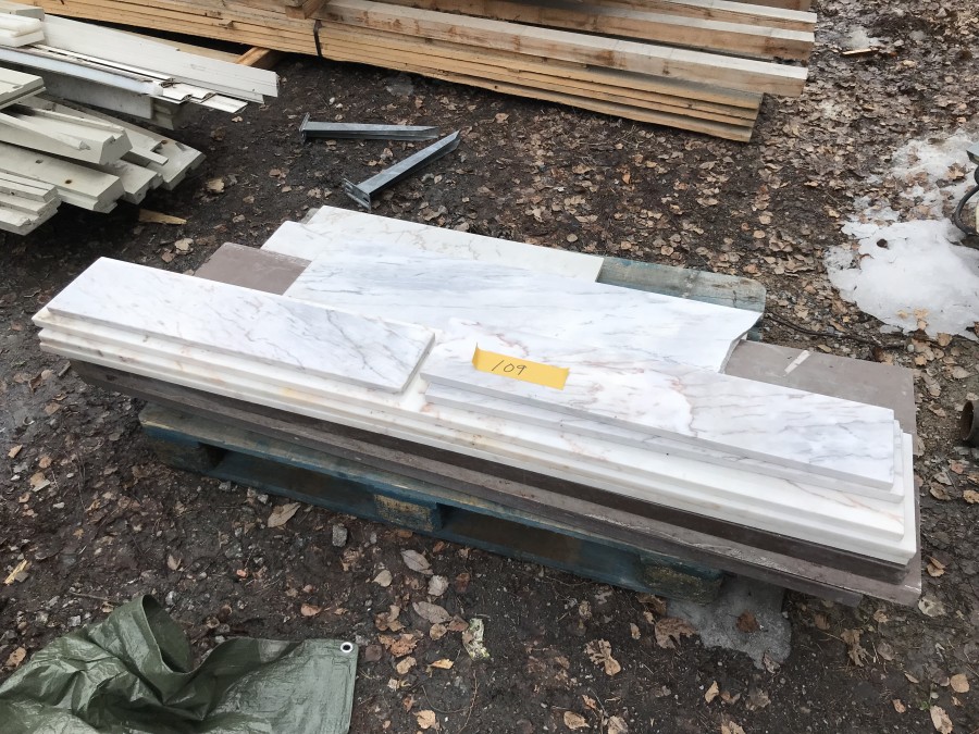 Fönsterbrädor i marmor och sandsten