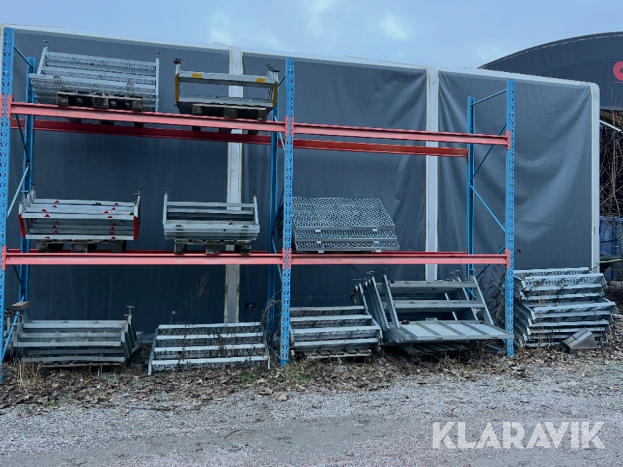 Trappor till bodar ca 40 st