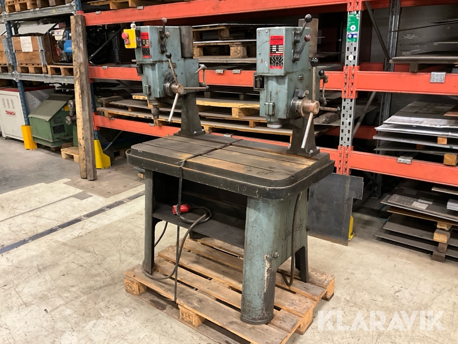 Dubbel pelarborrmaskin Strands S68