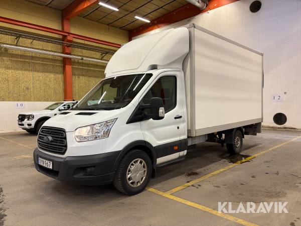 Skåpbil Ford Transit med bakgavellyft