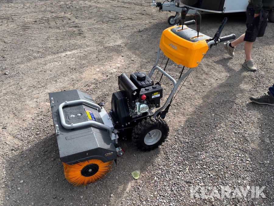 Motordriven sopborste Stiga SWS800G