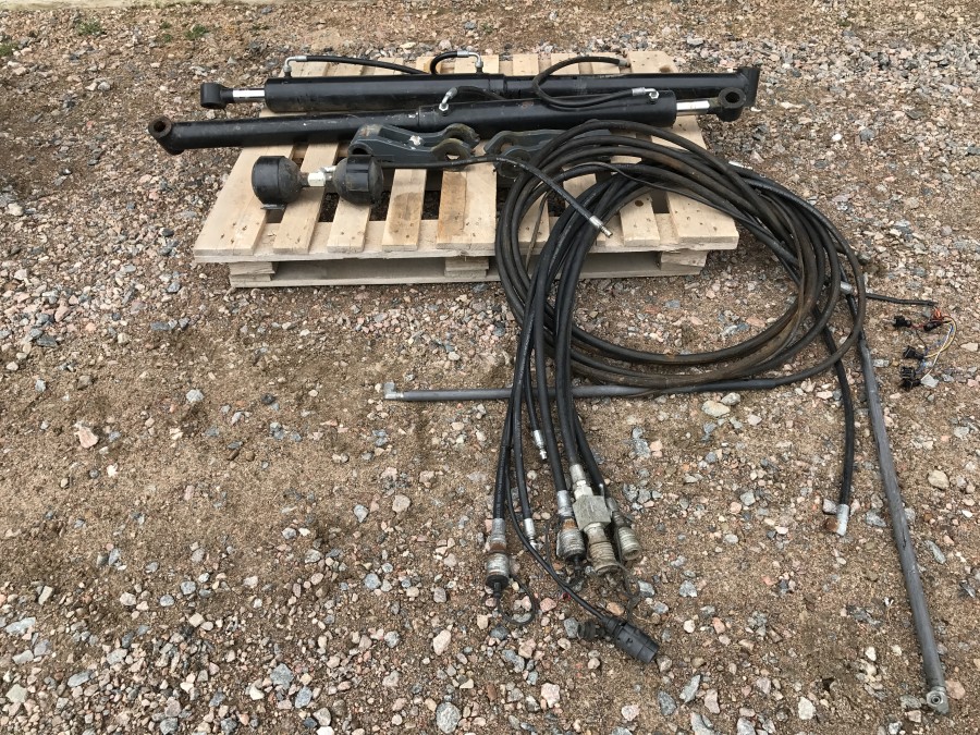 Tiltkolvar till frontlastare + Lastdämpare