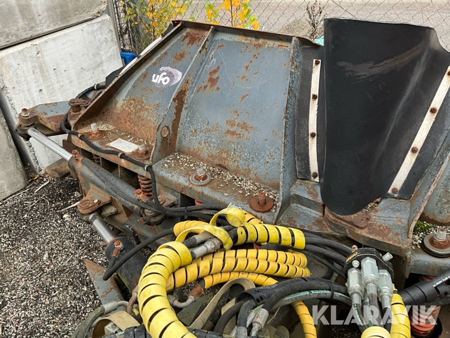 U-plog Ufo med stora BM fäste