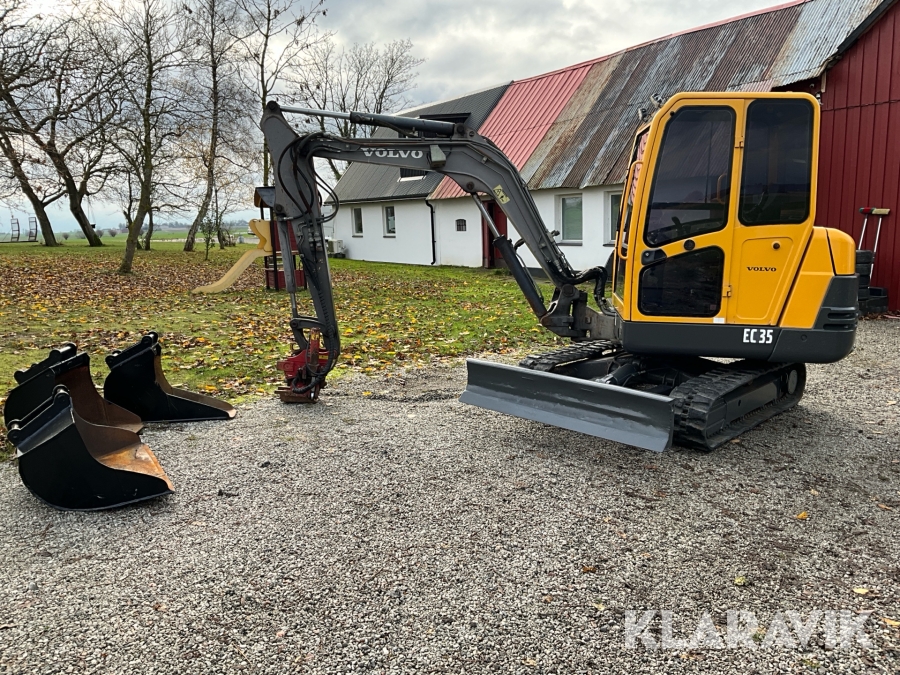 Minigrävmaskin Volvo EC35 med tiltfäste