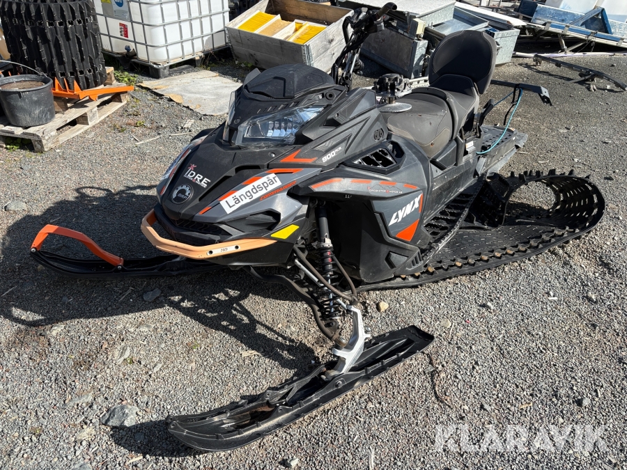 Snöskoter Lynx Commander 900 ACE