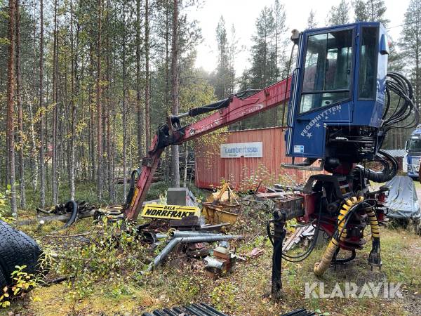 Skogskran till timmerbil Loglift 96S