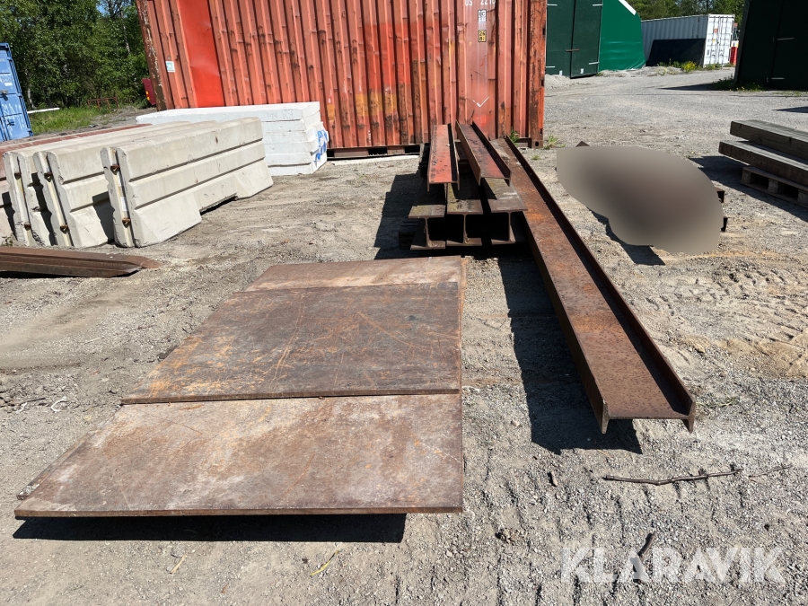 Diverse Järn balkar och körplåtar