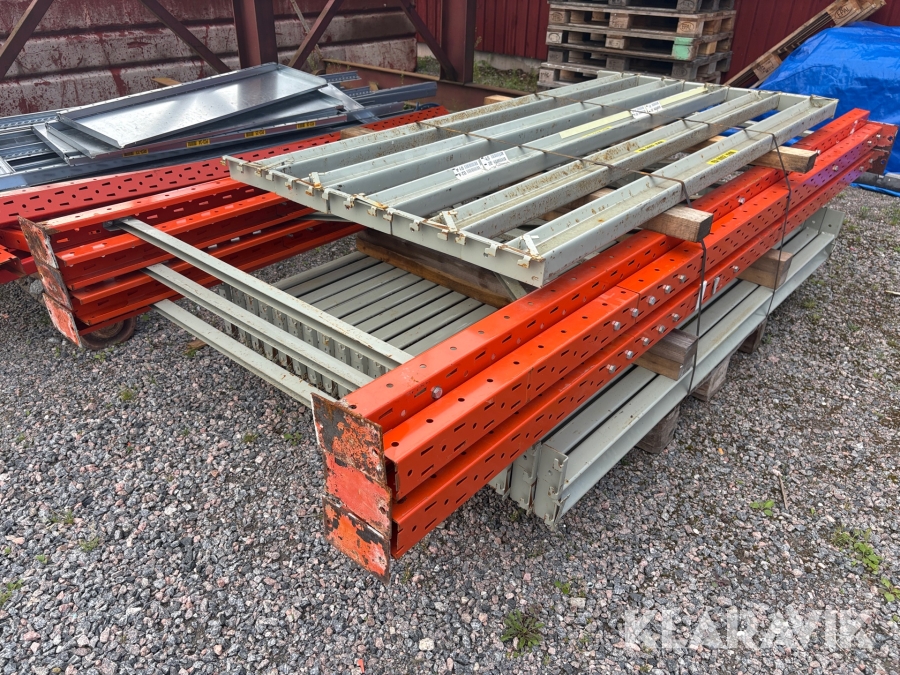 Pallställage ca 30 pallplatser