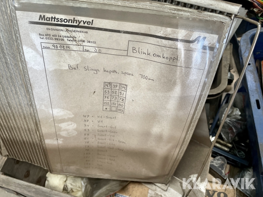 Två pallar med verktyg till Mattsson, Uddevalla, Klaravik a