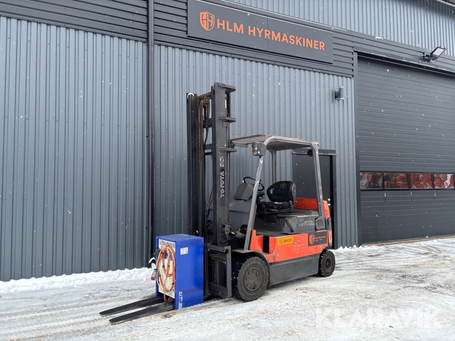 Truck Toyota 7FBMF30