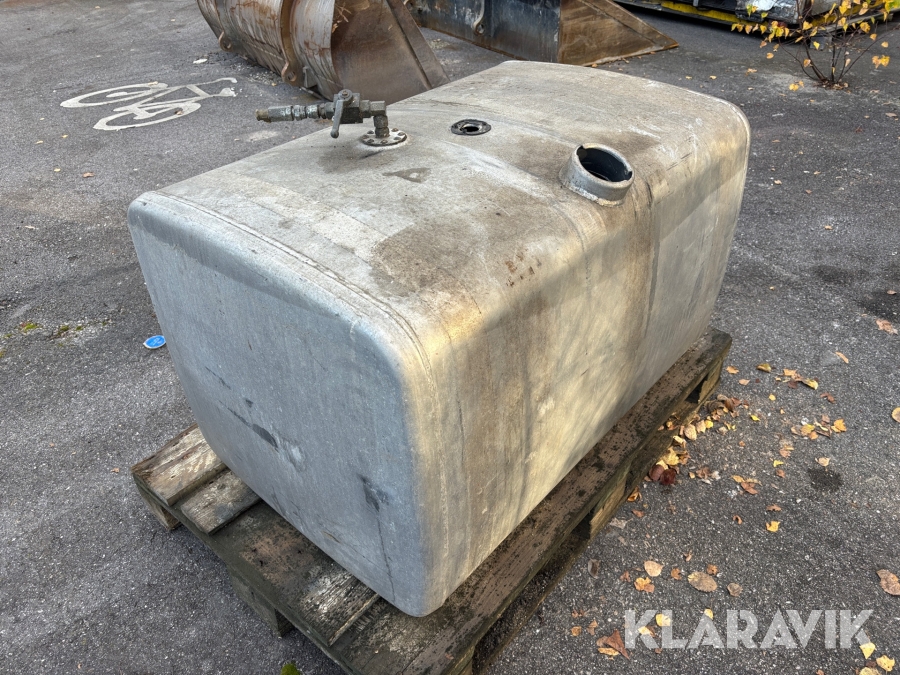 Dieseltank till lastbil ca 400 L