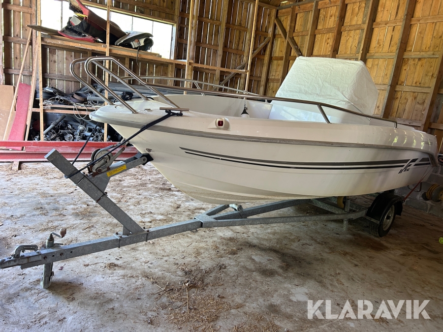 Motorbåt Finnmaster 52 SC med 30-kärra