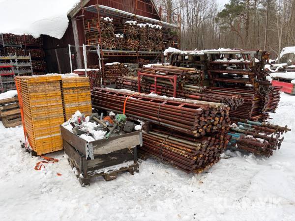 Stort parti Hakiställning ca 300-400 m2
