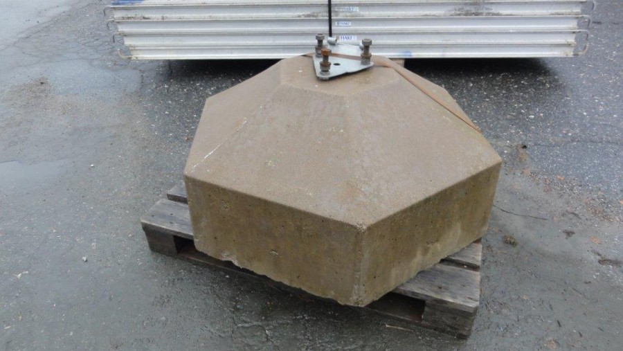 Flaggstångsfundament