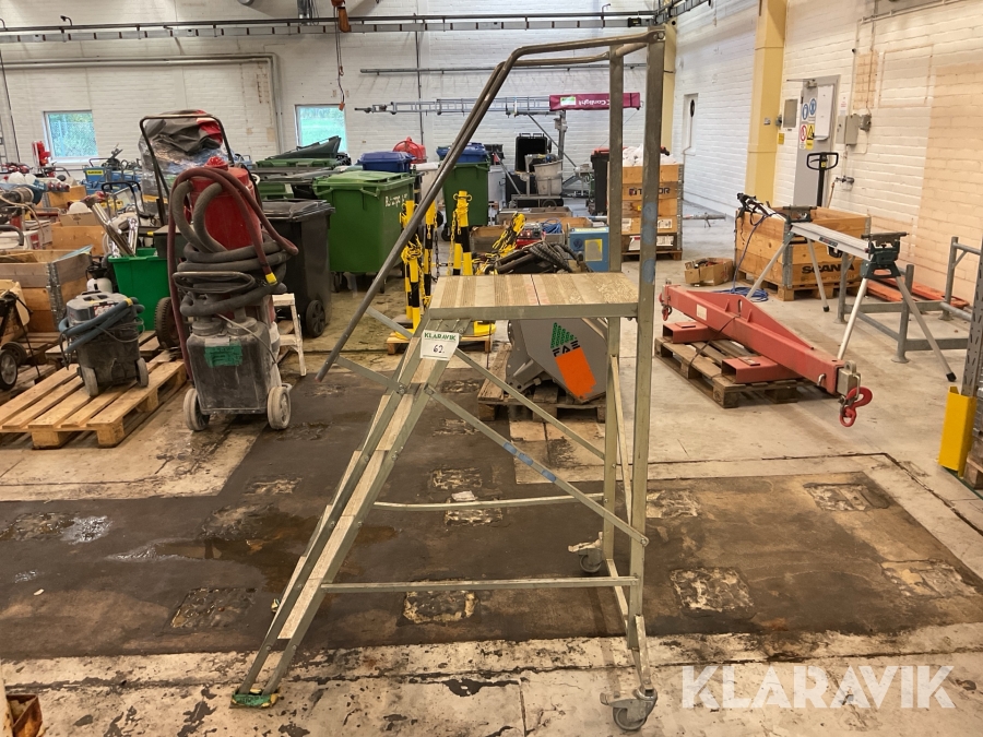 Plattformsstege Skeppshult med räcke