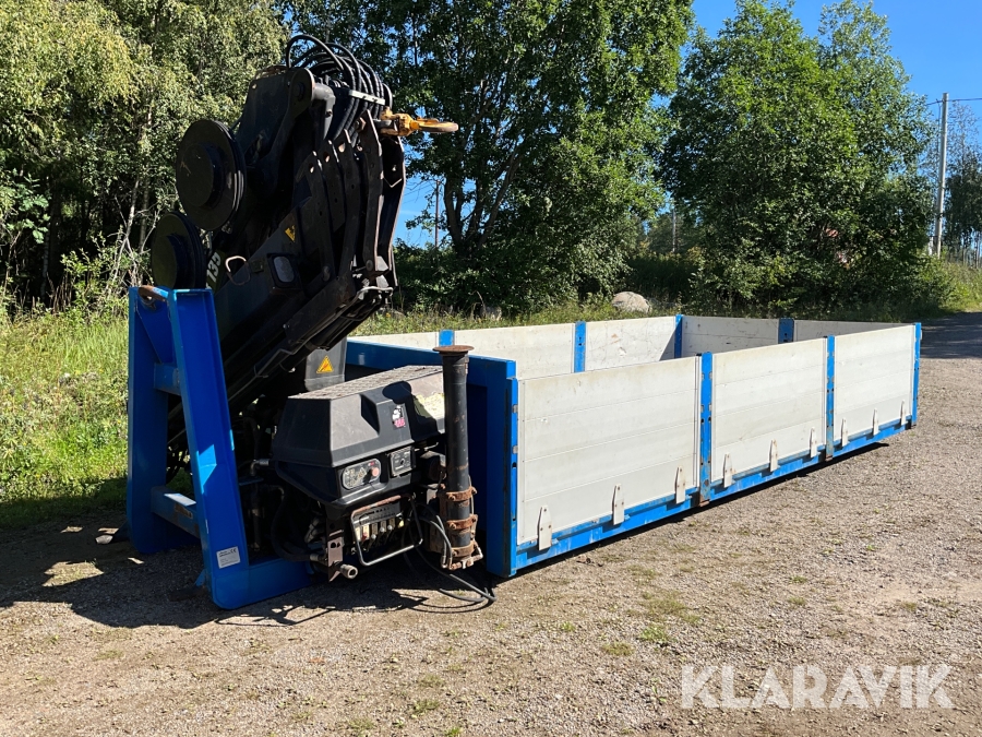 Lastväxlarflak med kran HIAB 135 Åkarnas hydraulservice