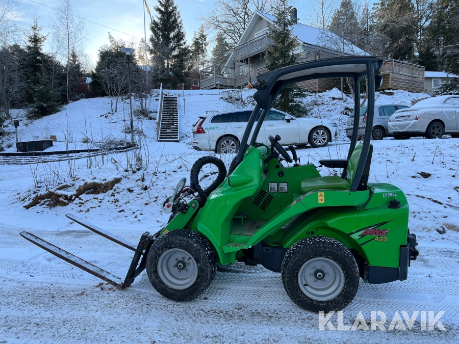 Kompaktlastare Avant 420