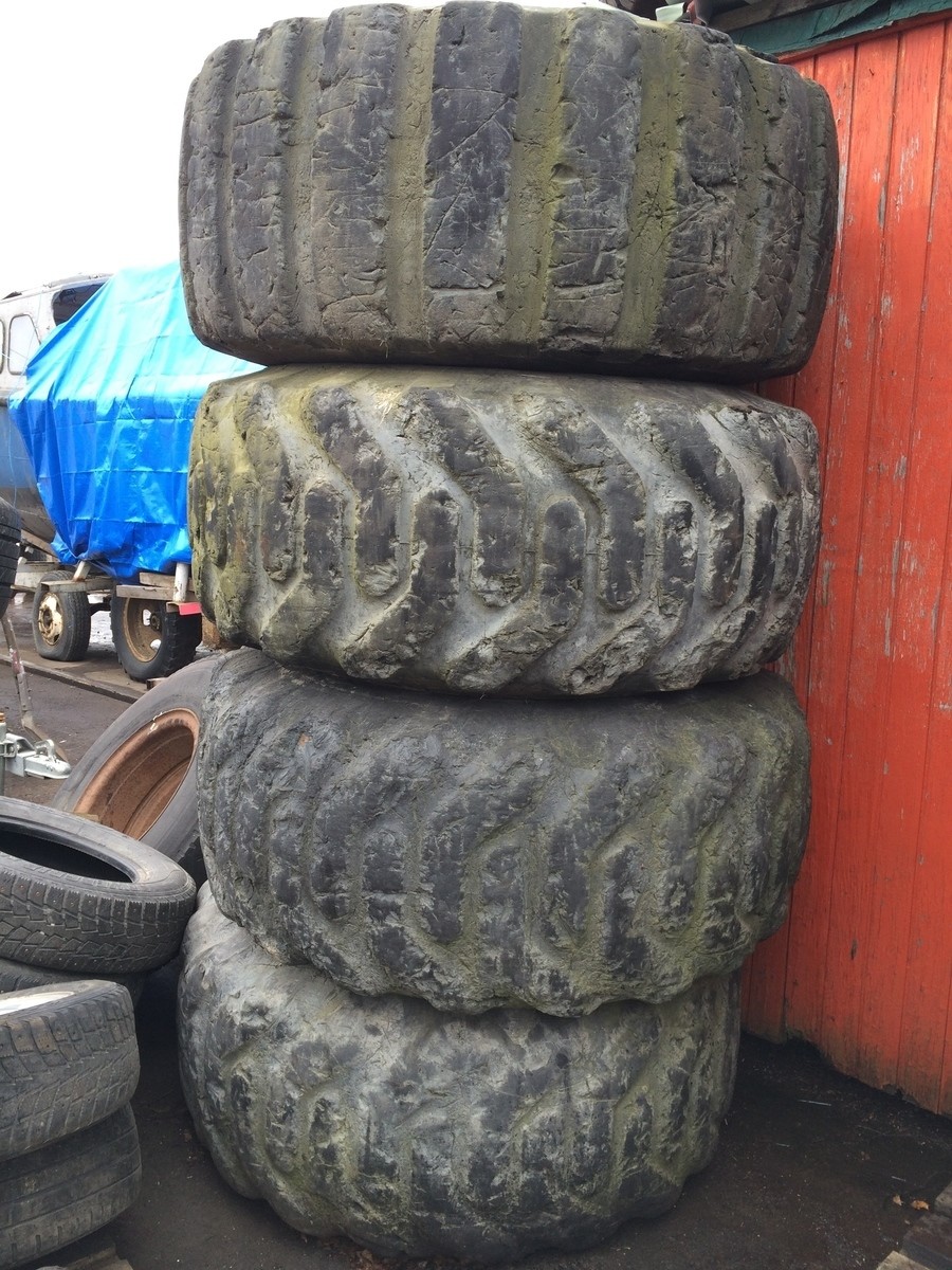 4st Skogsmaskinsdäck / Däck