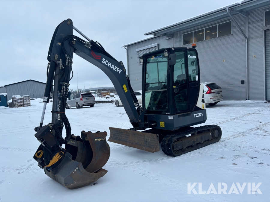 Grävmaskin Schaeff TC 37-2 med redskap