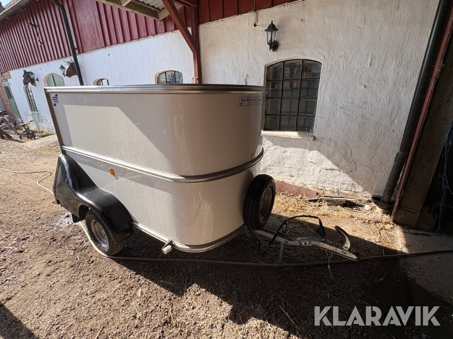 Personbilssläp Ifor Williams DB