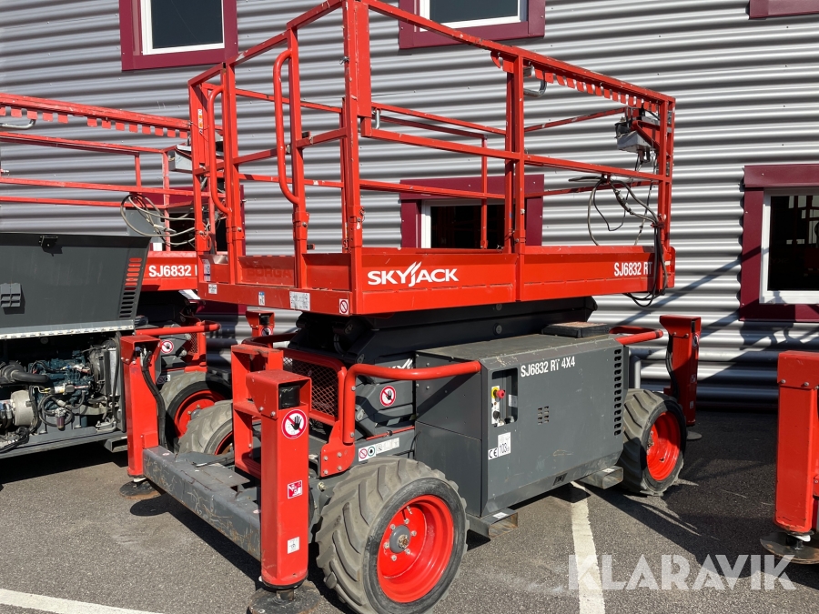 Saxlift Skyjack SJ6832 RT