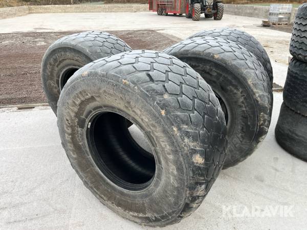 Entreprenaddäck Michelin 560/60 R22,5