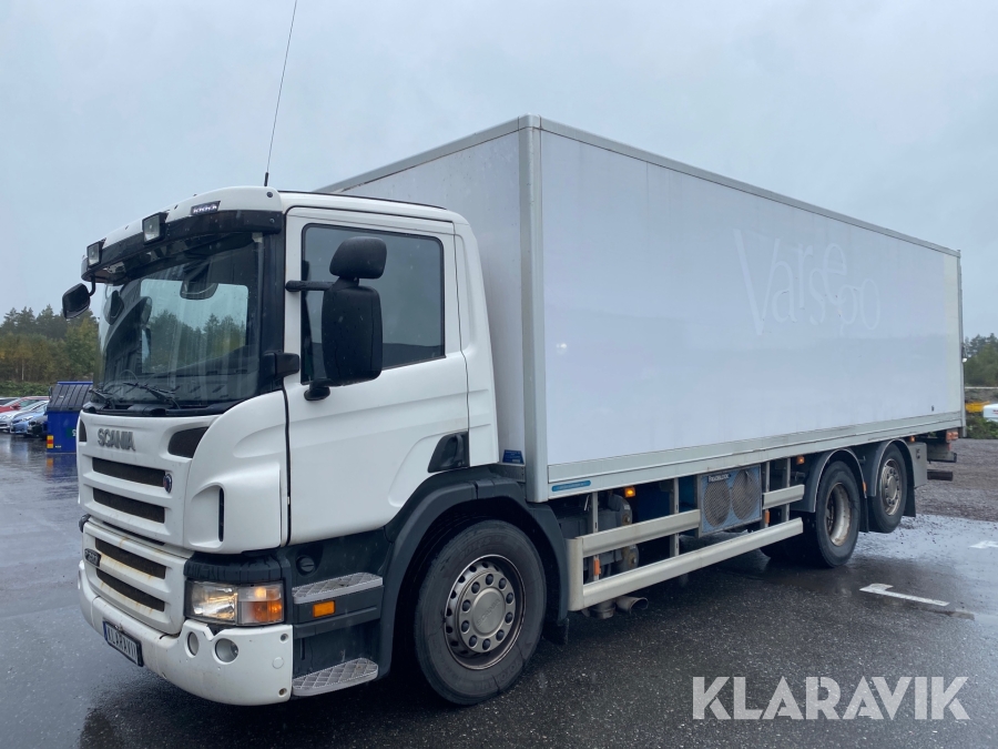 Lastbil Scania P320DB6X2*4MLB med bakgavellyft Kyl och frys