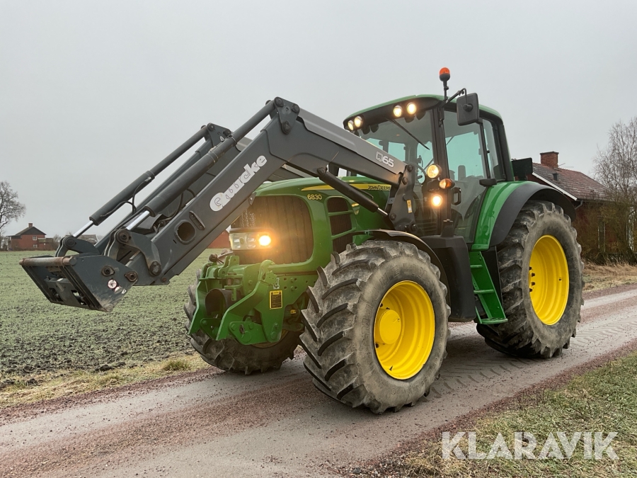 Traktor John Deere 6830 med Ålö Quick Q65